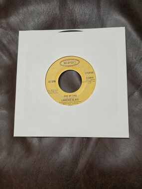 45 Record. Looking Glass. Brandy.
